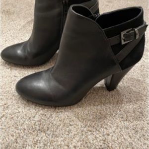 Gianni Bini Women’s Ankle Booties